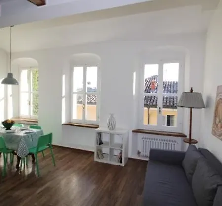 Penthouse In The Center Of - Bookable Parking Space Apartment