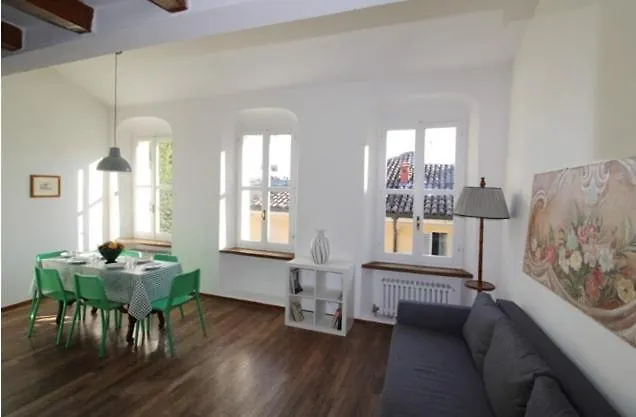 Penthouse In The Center Of - Bookable Parking Space Appartamento