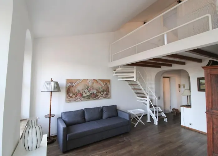 Penthouse In The Center Of - Bookable Parking Space Appartamento